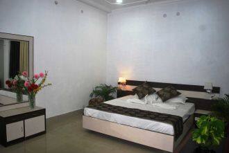 Hotel Grand Lucknow, Madhepura 2